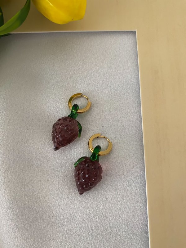 Cam Böğürtlen Küpe