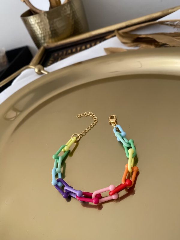 Renkli Akrilik Marka Model Geçmeli Zincir Bileklik ( 25 Cm )
