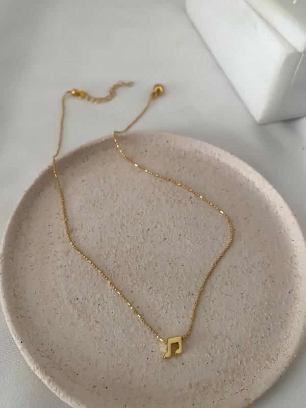 Klasik Topçuk Zincirde Nota Figür Kolye (41 Cm)