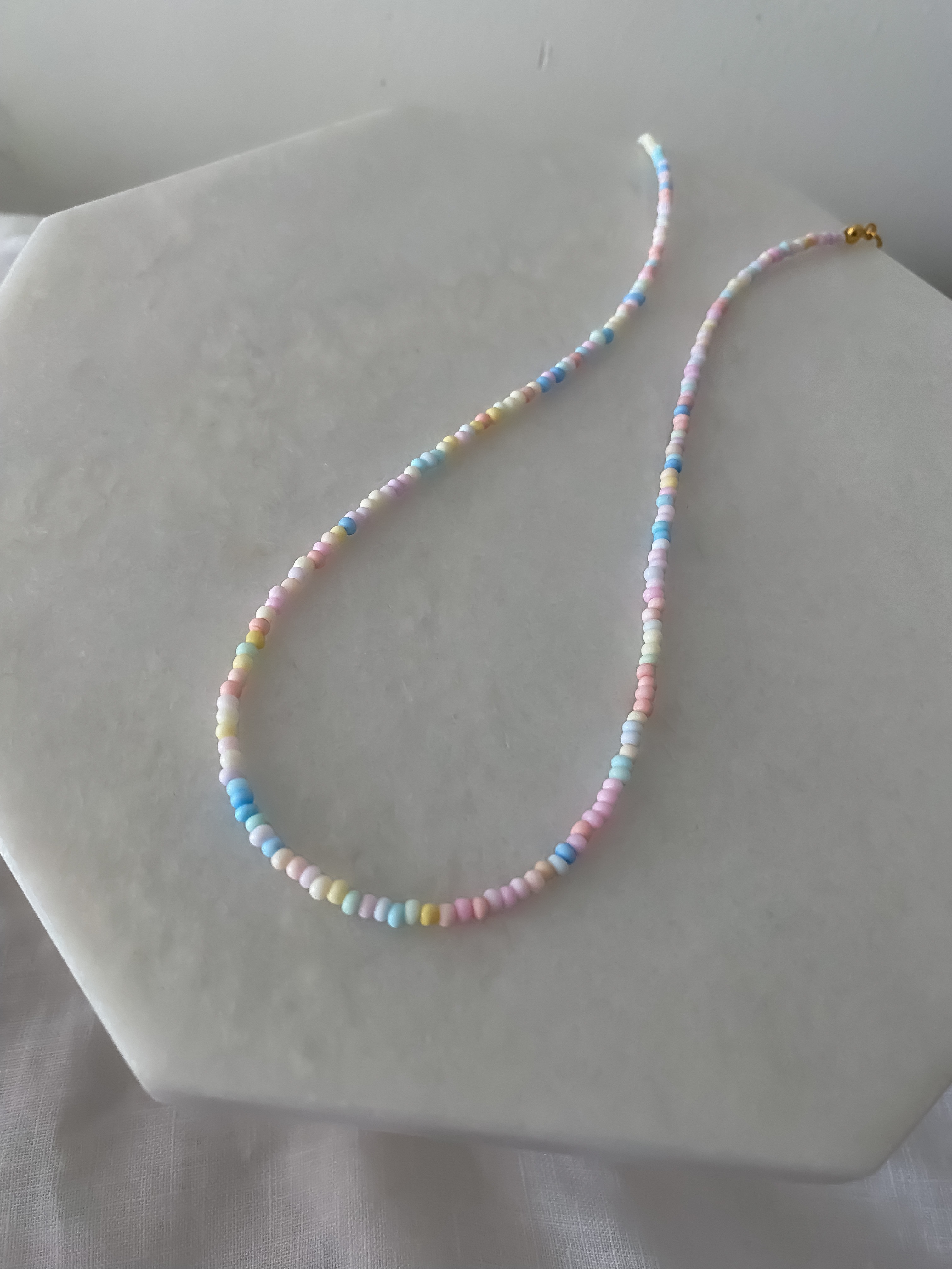 Soft Renkli Taş Sıralı Kolye (46cm)