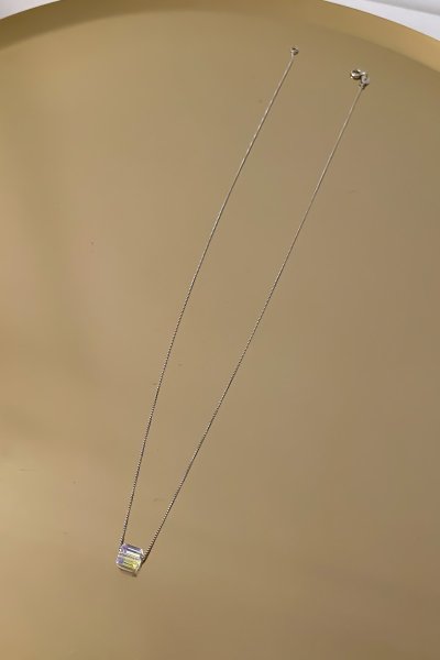 Özel Seri Yanar Döner Taşlı Minimal Kare Figür Kolye (46cm)