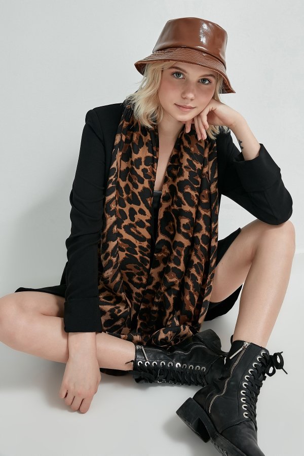 Leopar Desenli Kahve Rengi Şal