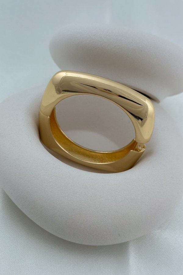 Özel Seri Gold Bombeli Kenar Kare Model Kelepçe Bileklik