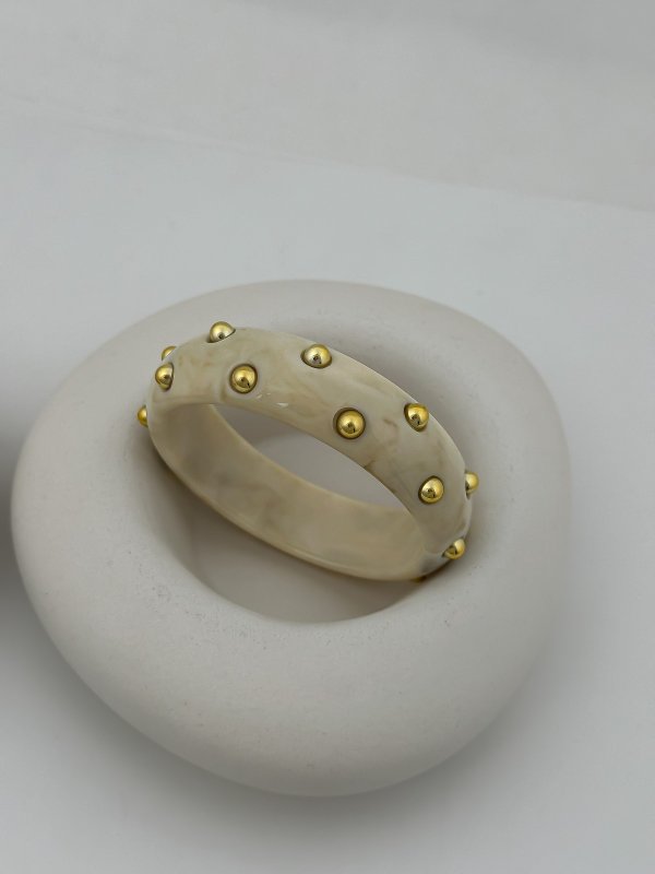 Krem Kemik Model Gold Topçuk Detay Kelepçe Bileklik (6.5 Cm)
