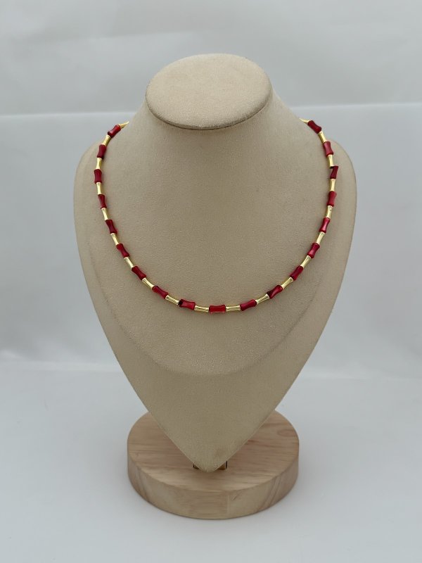 Kemik Model Bordo Sedef Ve Plaka Sıralı Kolye (45 Cm)