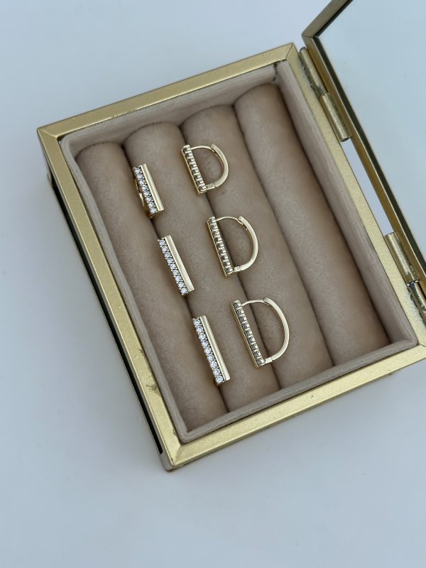 Özel Seri Gold Zirkon Taşlı Plaka Detay Altılı Set Küpe