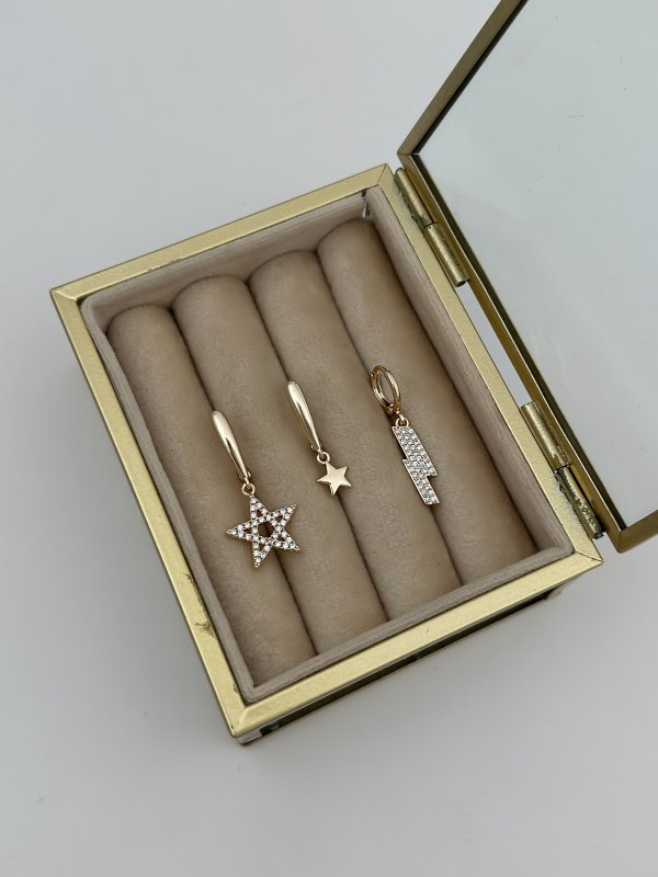 Özel Seri Gold Zirkon Taşlı Şimşek Figür Detay Üçlü Set Küpe