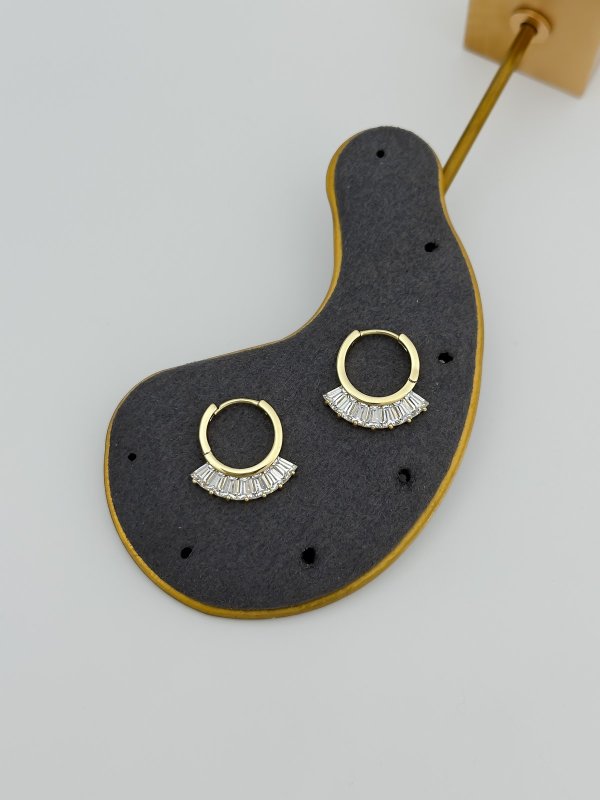 Özel Seri Baget Taşlı Yelpaze Model Halka Küpe (İç Çap:1.1 Cm)