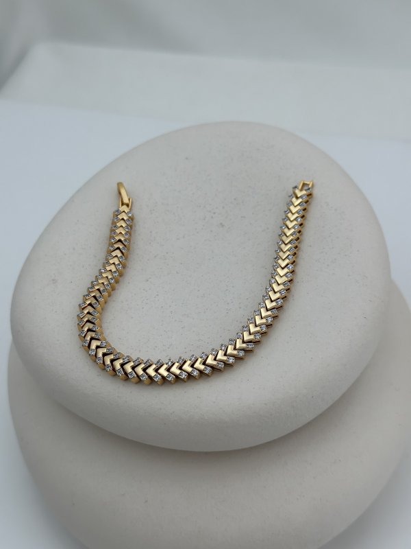 Özel Seri Zirkon Taşlı V Model Balık Sırtı Bileklik ( 19 Cm )