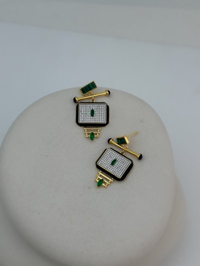 Zirkon Taşlı Yeşil Oval Taş Detay Tasarı