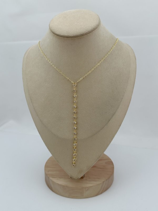 Özel Seri Zirkon Taşlı Üçgen Figür Y Model Dekolte Kolye (47 Cm)