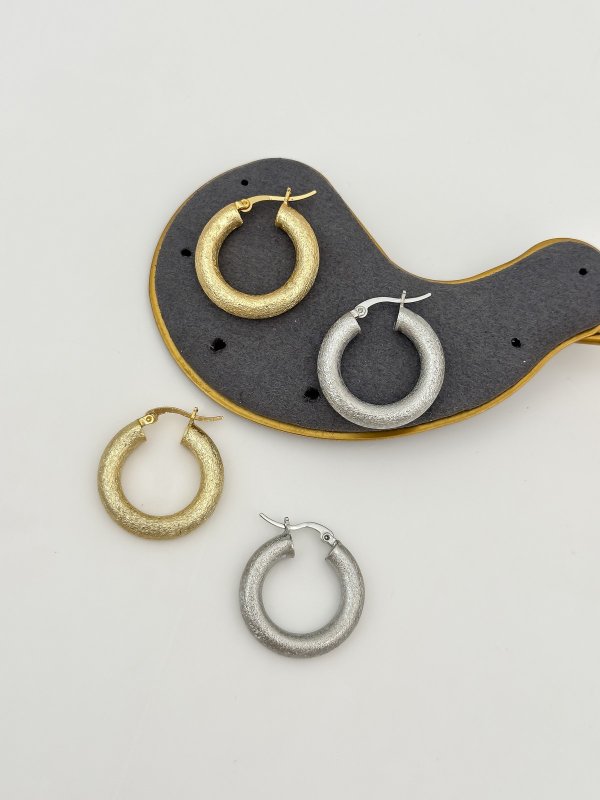 Özel Seri Simli Görünüm Halka Küpe ( İç Çap: 1.6 Cm )