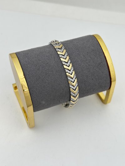 Özel Seri Zirkon Taşlı Gold Plaka V Geçi