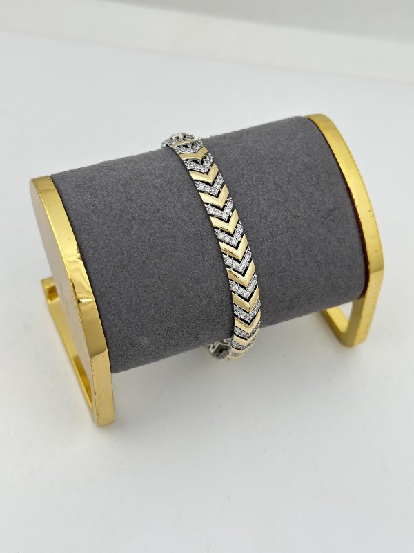 Özel Seri Zirkon Taşlı Gold Plaka V Geçişli Bileklik ( 20 Cm )