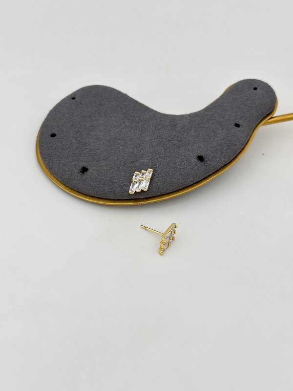 Özel Seri Baget Zirkon Taşlı Mini Küpe