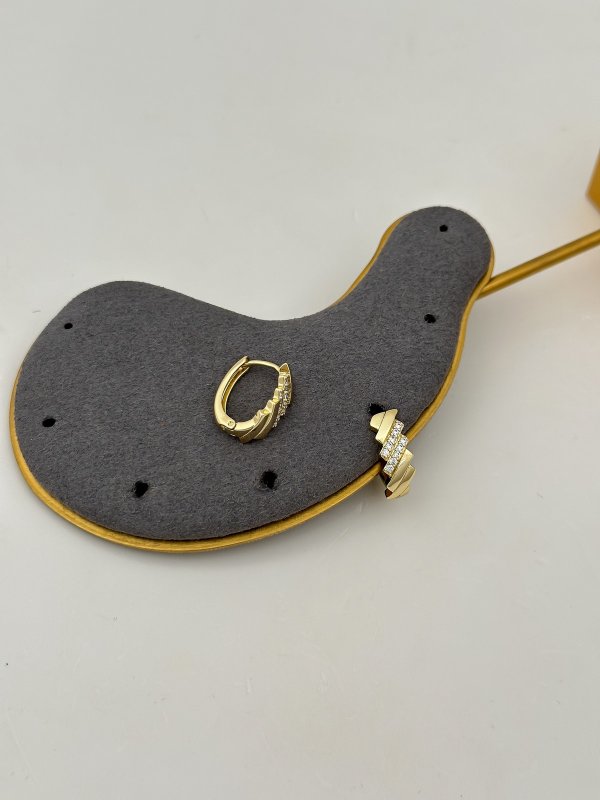 Özel Seri Verev Zirkon Taşlı Oval Halka Küpe