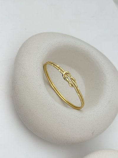 Gold Plaka Tırtıklı Düğüm Detay Bilezik (İç Çap:6 Cm)