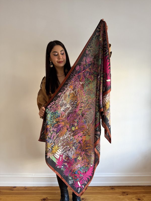 Mor Renk Çiçek Desen Fular (90*180)