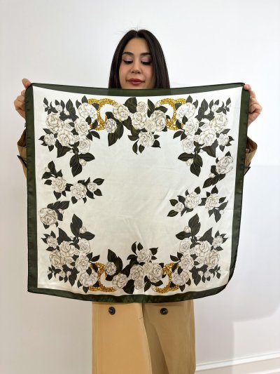 Yeşil Kenar Beyaz Çiçek Detay Fular (70*70)