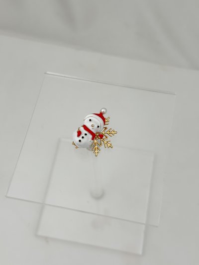 Kar Tanesi Detay Kardan Adam Broş