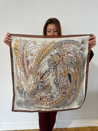 Kahverengi Kenar Çoklu Yaprak Desen Fular (70*70)