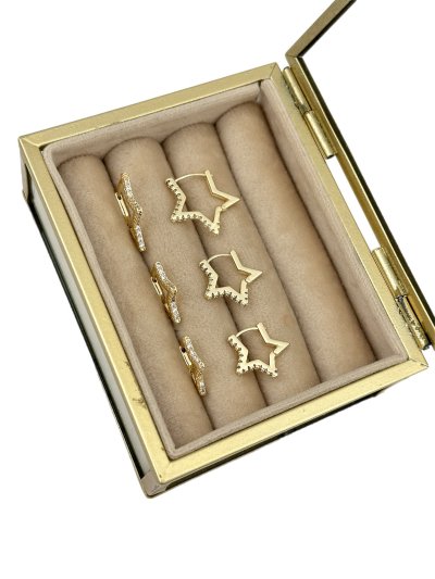 Özel Seri Zirkon Taşlı Yıldız Detay Altılı Set Küpe