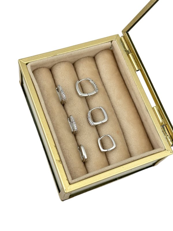 Özel Seri Kare Zirkon Taşlı Büyüklü Küçüklü Gümüş Altılı Set Küpe