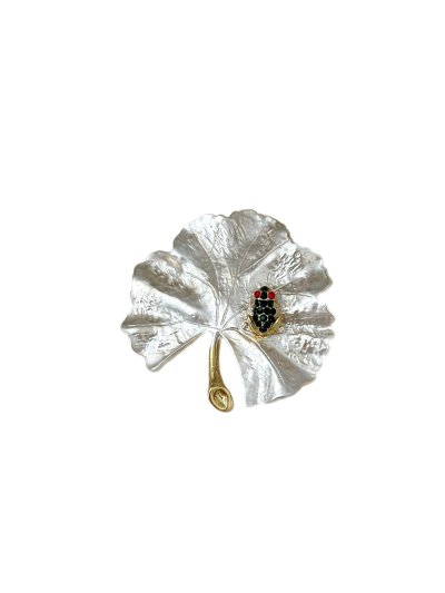 Yaprak Üzeri Renkli Taşlı Kurbağa Detay Broş