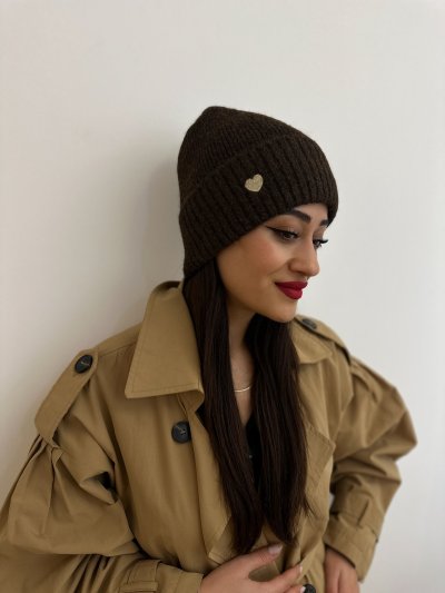 Acı Kahve Renk Gold Kalp Nakışlı Bere