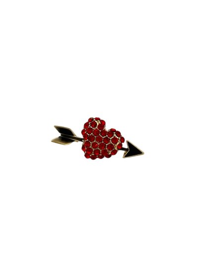 Kırmızı Taş Detay Ok Kalp Broş