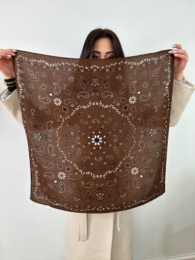 Kahverengi Etnik Desenli Pamuklu Fular (70 x 70)
